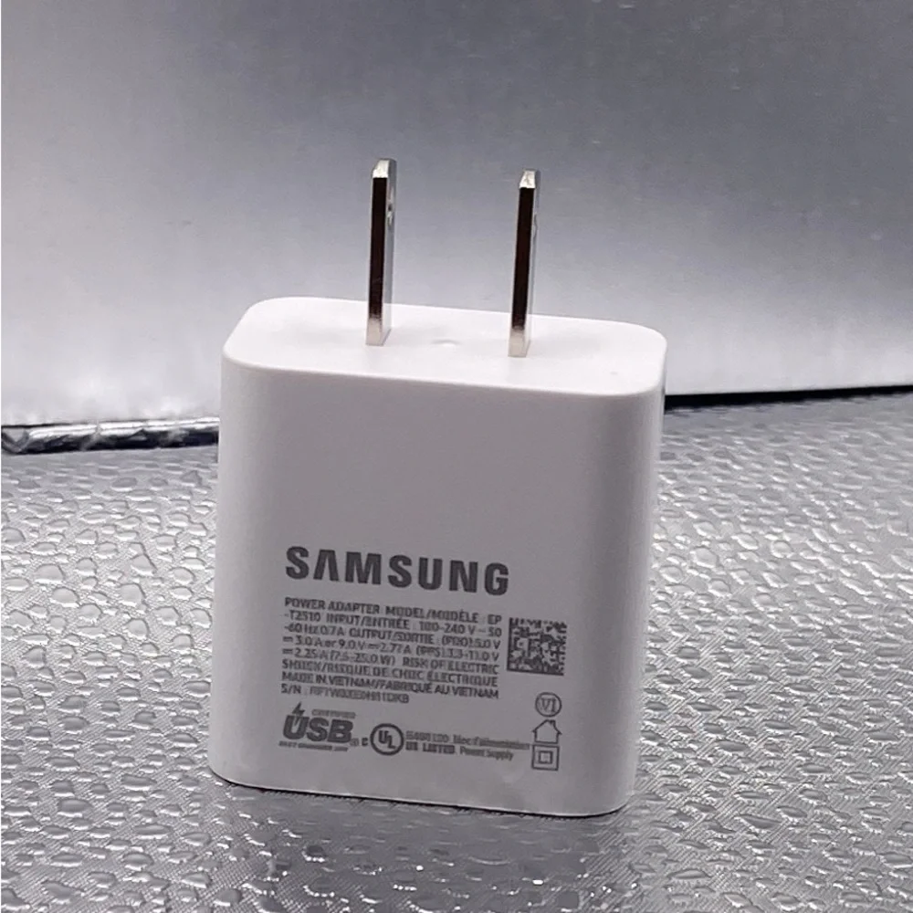 Samsung 25W Power Adapter in White